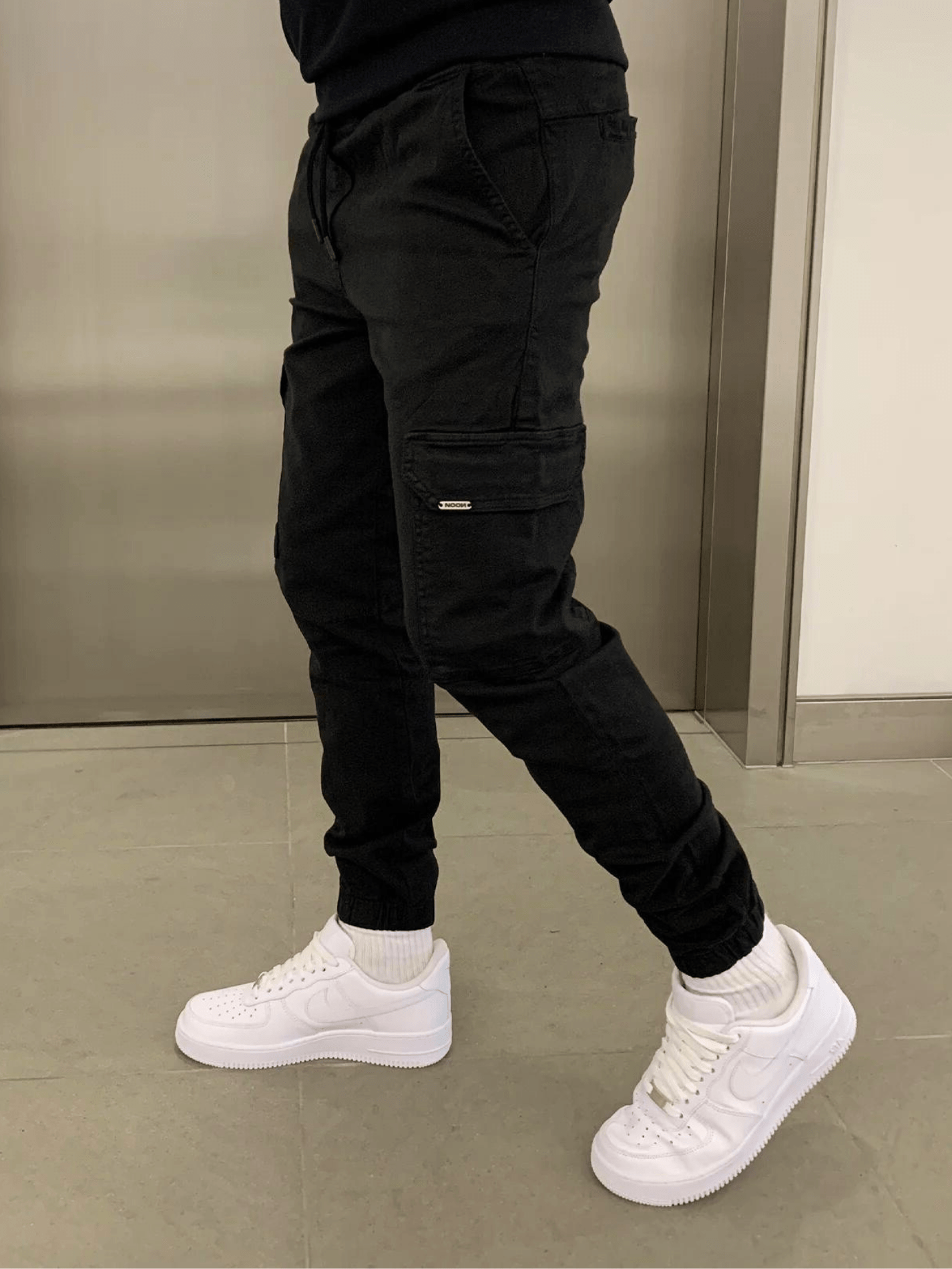 Avero Minimal Cargo Jogger