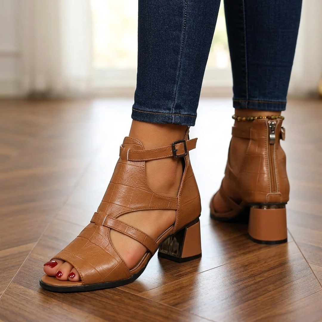 THE LAVERA SANDALS