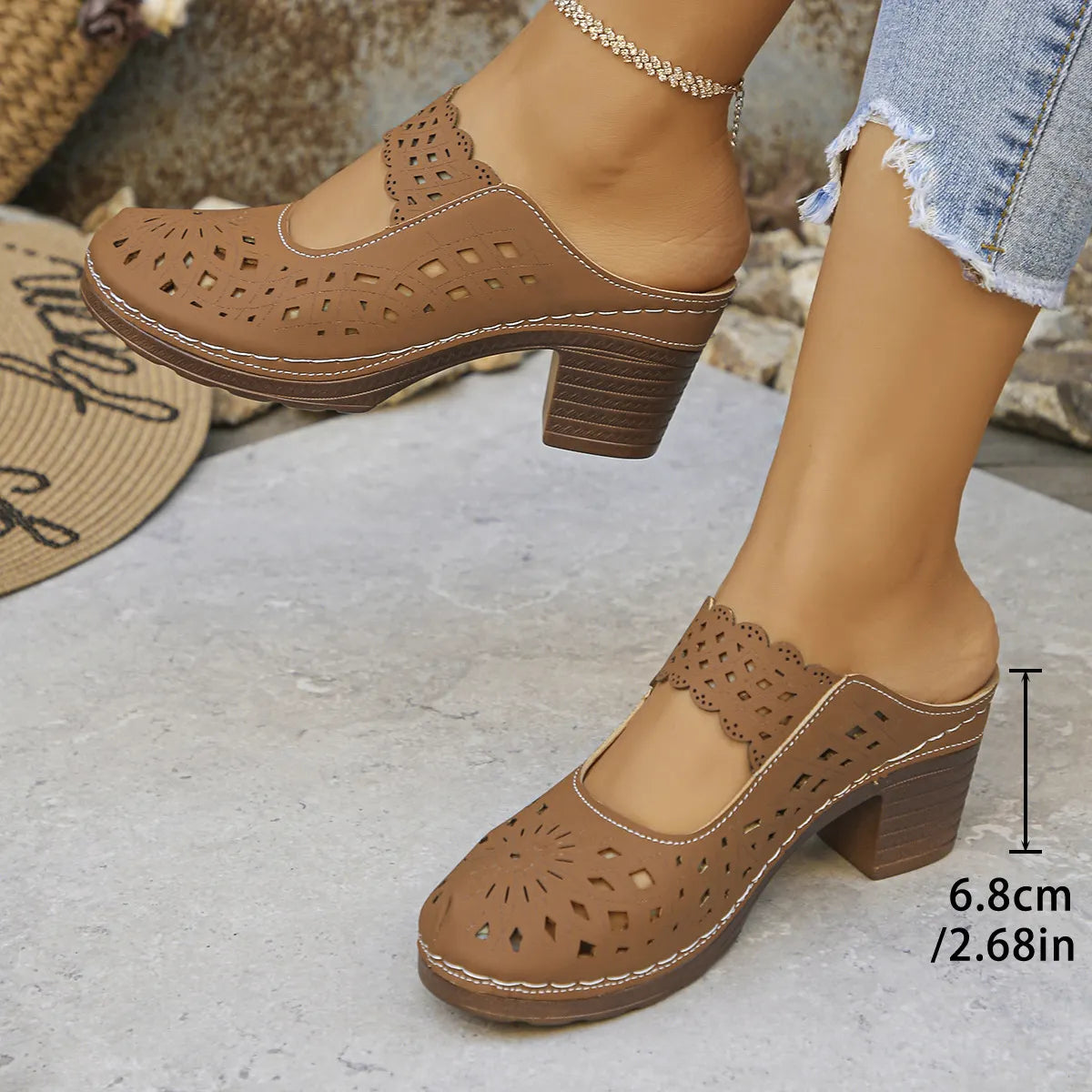 Women's orthopedic sandals with cutouts and breathable lining for all-day comfort