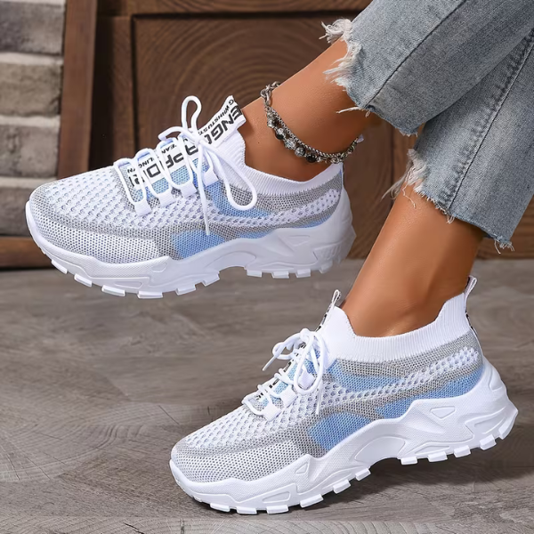 AERELLA BREATHABLE COMFORT SNEAKERS