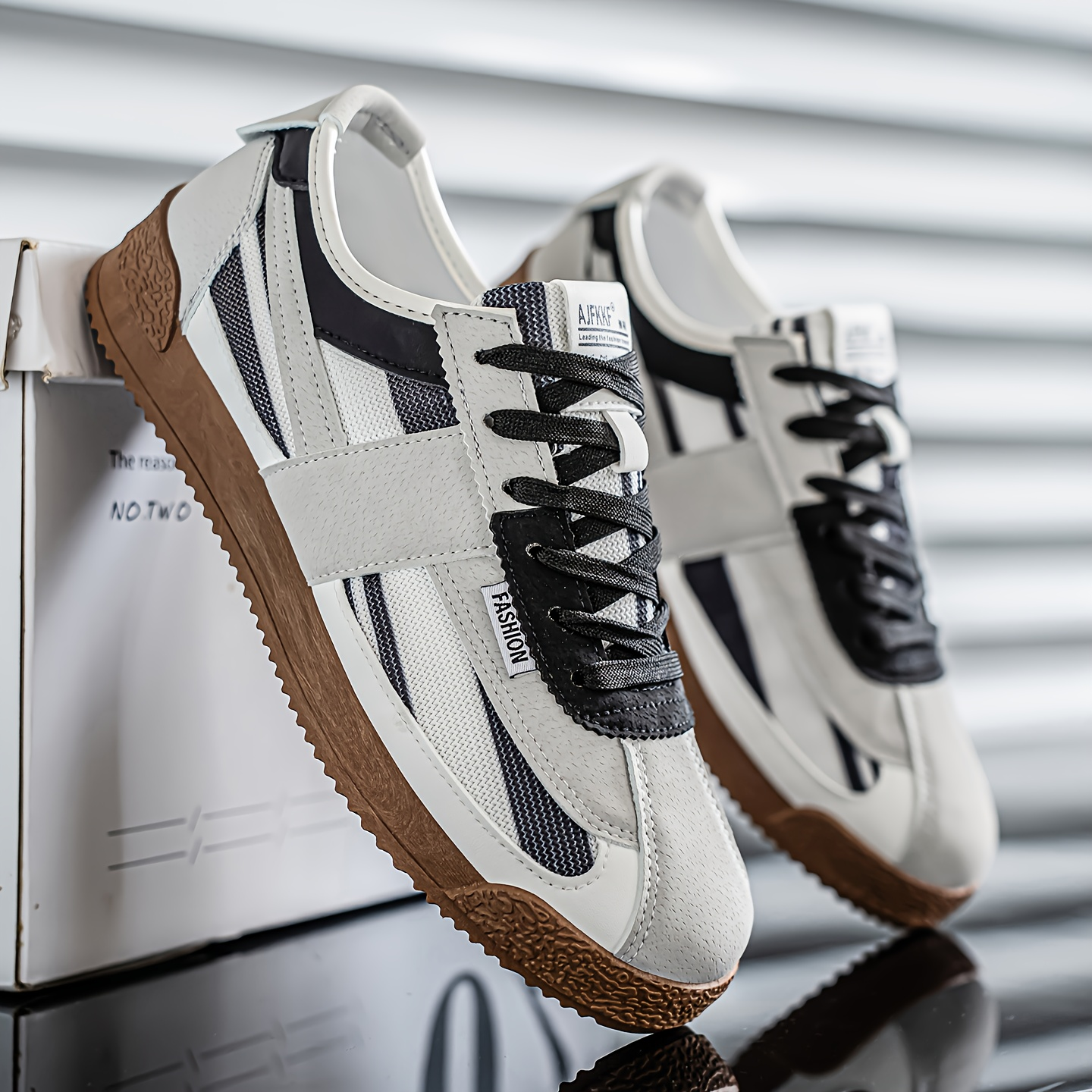 ASHFORD RETRO TRAINER
