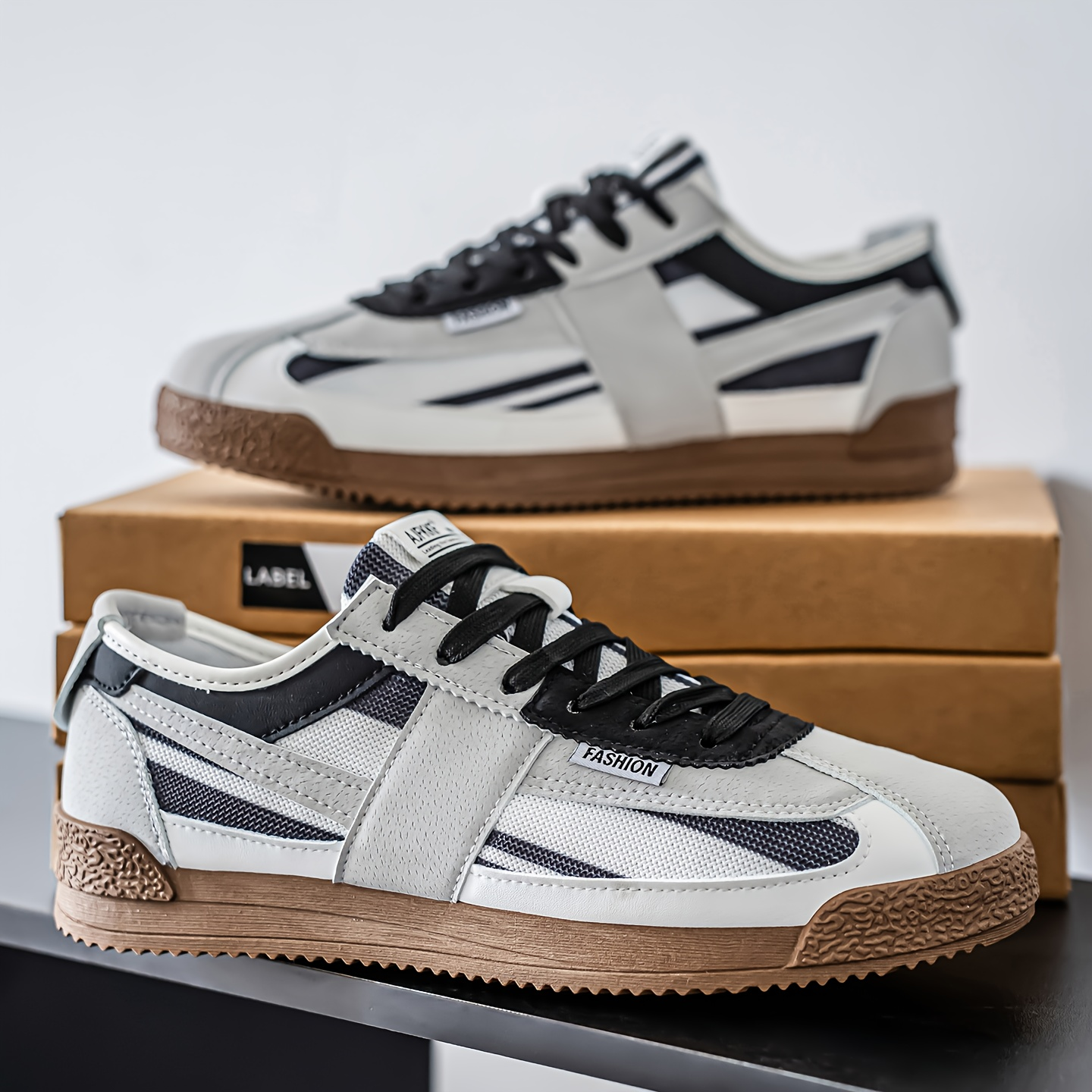ASHFORD RETRO TRAINER
