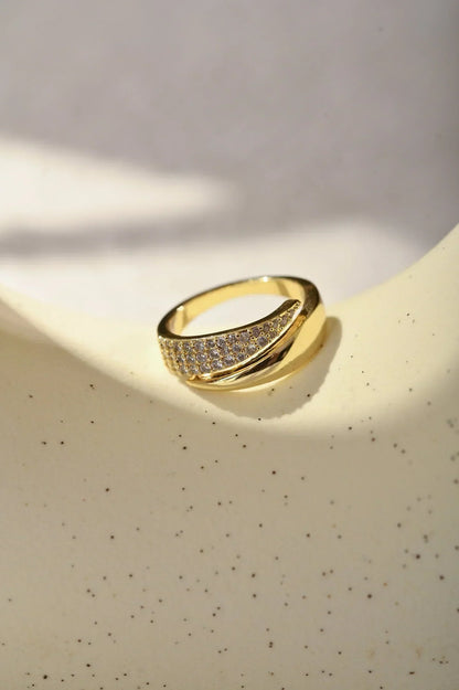 AURORA SPARKLING STONE RING
