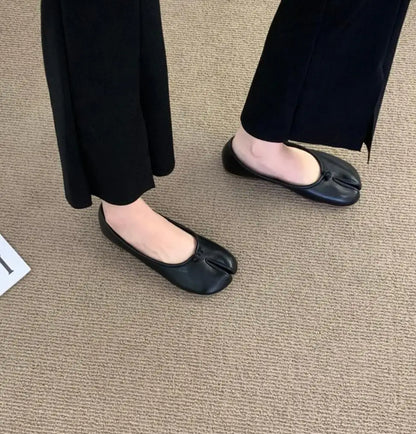 Naomi Japanese Tabi Leather Flats for Sensitive Feet
