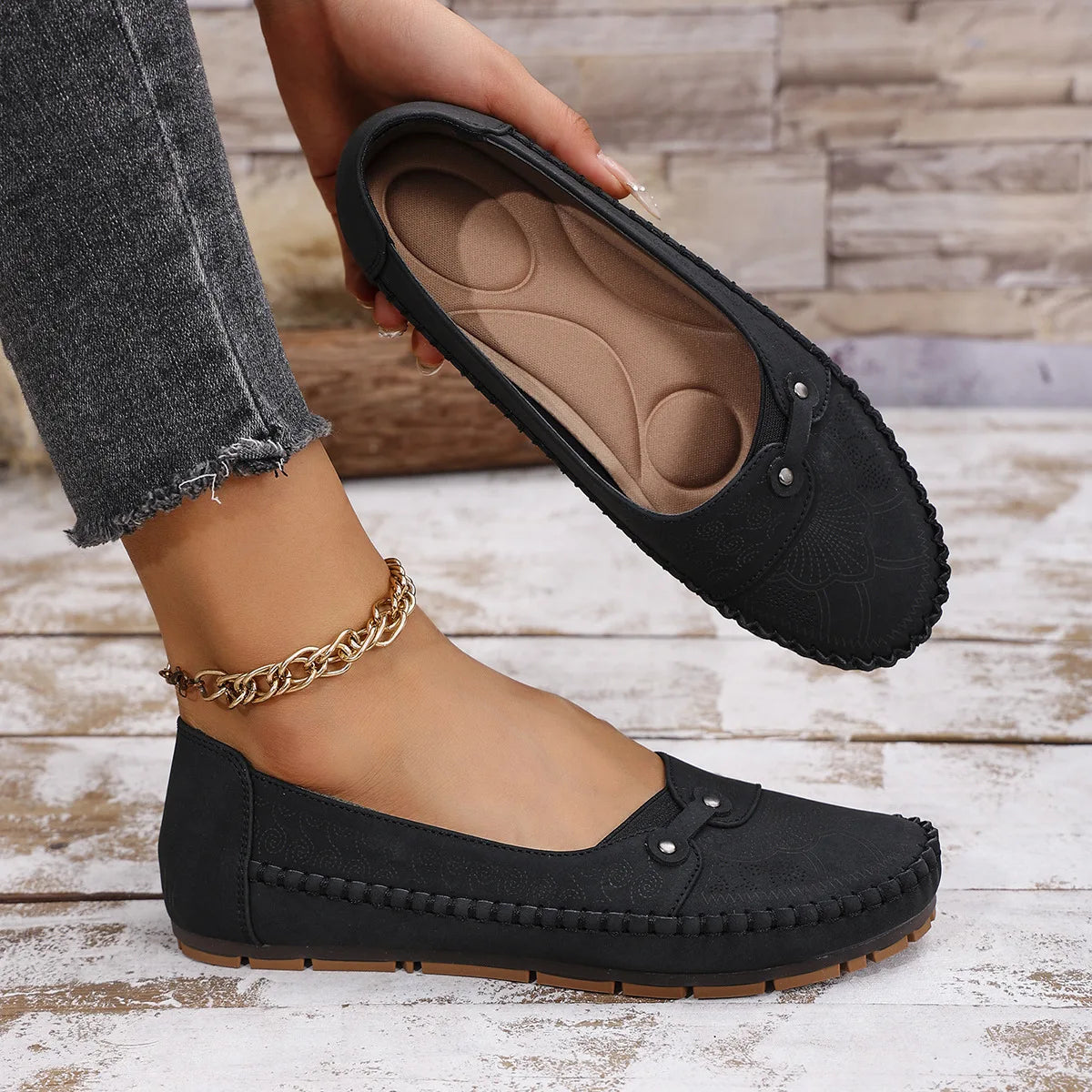 Margot Vintage Stitched Loafers for Sensitive Feet