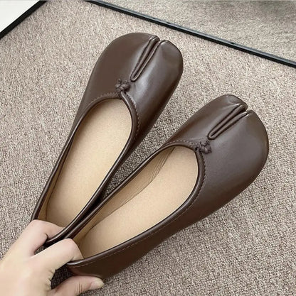 Naomi Japanese Tabi Leather Flats for Sensitive Feet