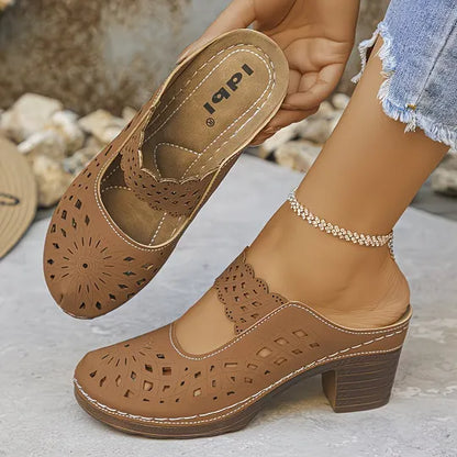 Women's orthopedic sandals with cutouts and breathable lining for all-day comfort