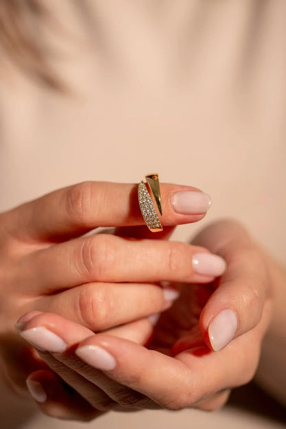 AURORA SPARKLING STONE RING